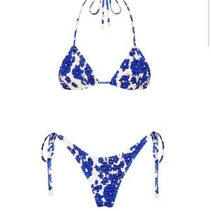 Triangle bathing suit